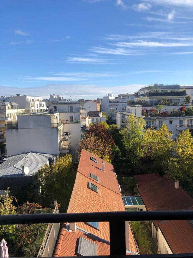 Appartement Tres Calme A 10Mn De Paris - Woman & Couples Only Courbevoie Ngoại thất bức ảnh