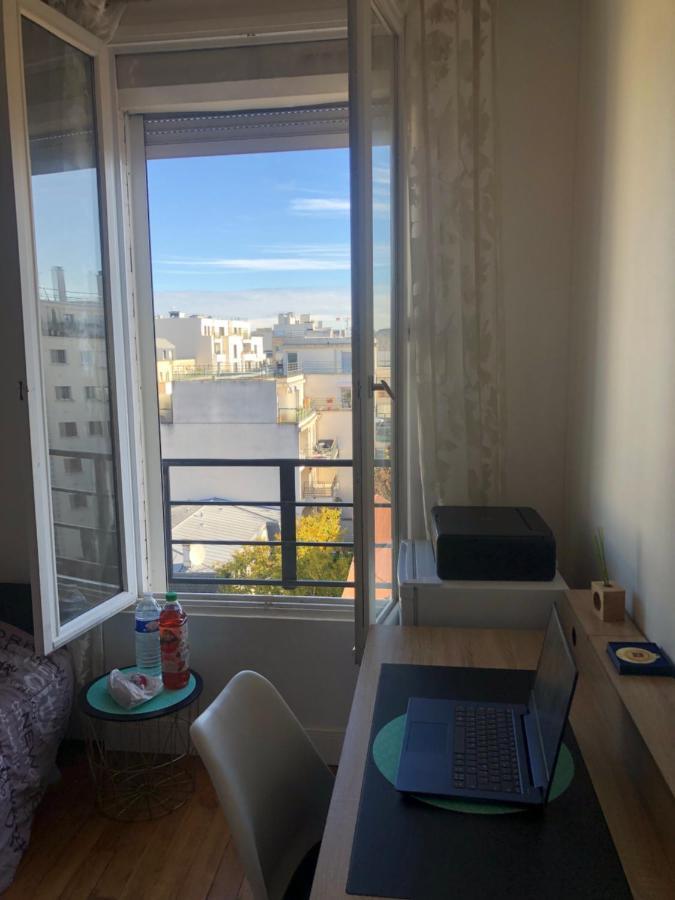 Appartement Tres Calme A 10Mn De Paris - Woman & Couples Only Courbevoie Ngoại thất bức ảnh