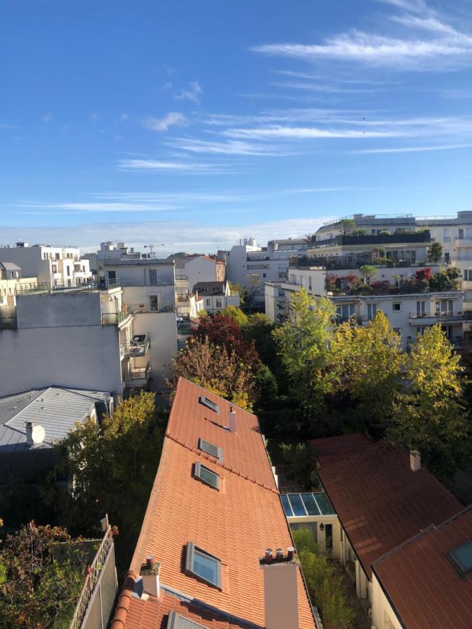 Appartement Tres Calme A 10Mn De Paris - Woman & Couples Only Courbevoie Ngoại thất bức ảnh