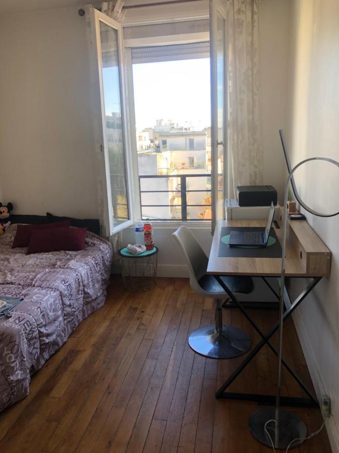 Appartement Tres Calme A 10Mn De Paris - Woman & Couples Only Courbevoie Ngoại thất bức ảnh